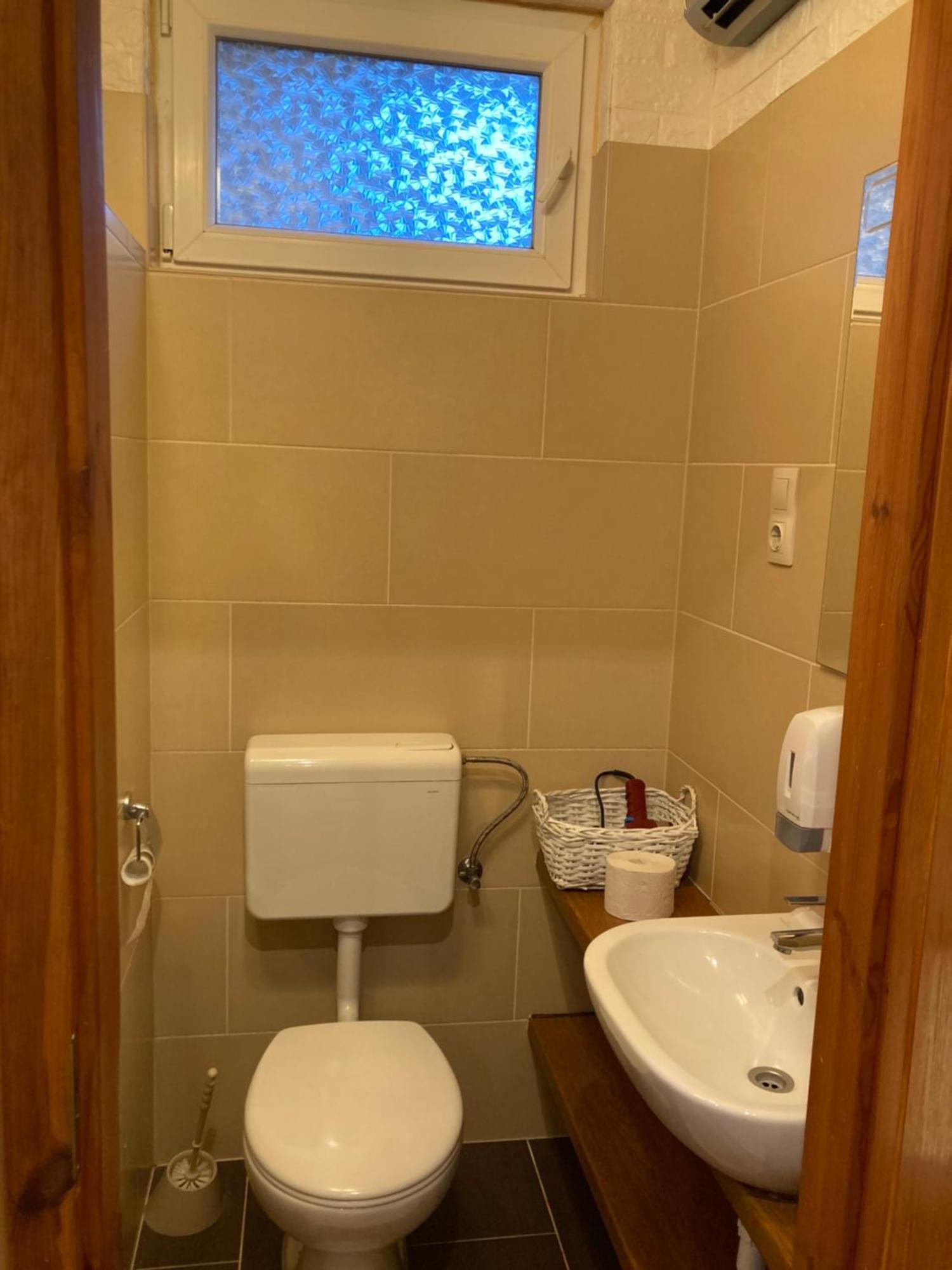Airport Apartment Vecses